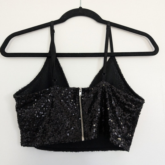 H&M DIVIDED Black Sequins Short Crop Top Size Small - Picture 2 of 3